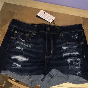 American eagle shorts. Brand new with tag on them